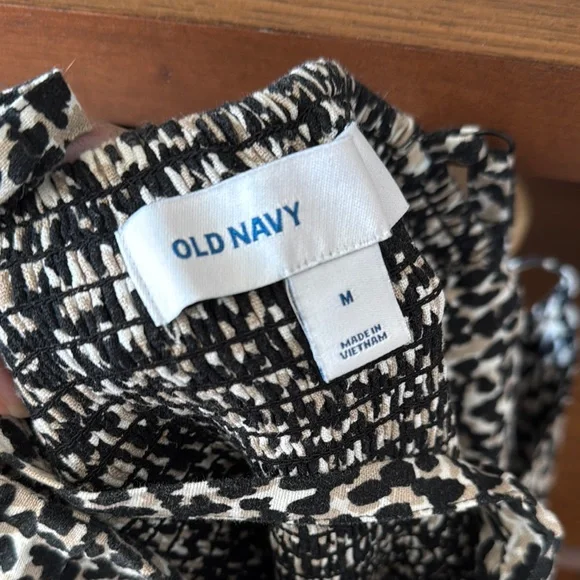 Old Navy Black and White Midi Dress - Picture 6 of 6